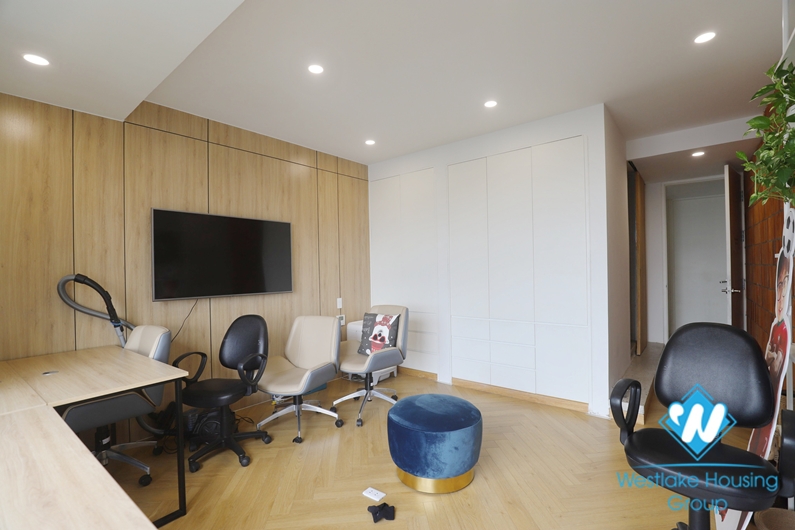 Large size apartment 4 bedrooms for rent at D' Leroi soleil Xuan Dieu.